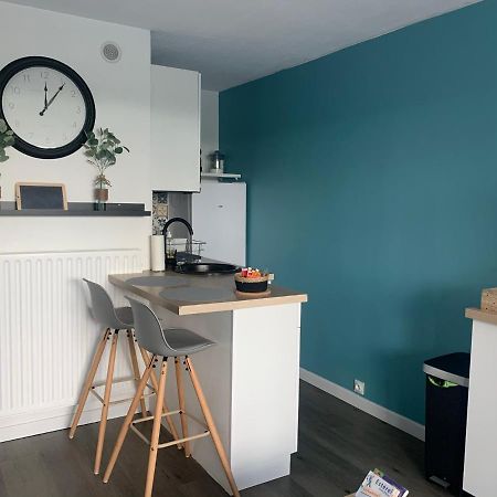 Chaleureux Appartement Face Au Port Sta Lucia, Tout A Pieds, Wifi Saint-Raphaël Exteriör bild