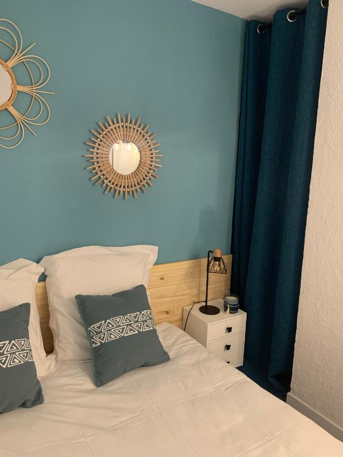 Chaleureux Appartement Face Au Port Sta Lucia, Tout A Pieds, Wifi Saint-Raphaël Exteriör bild